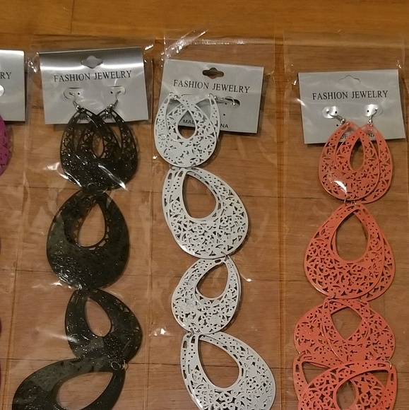 Fashion Jewelry Earrings - Picture 5 of 8